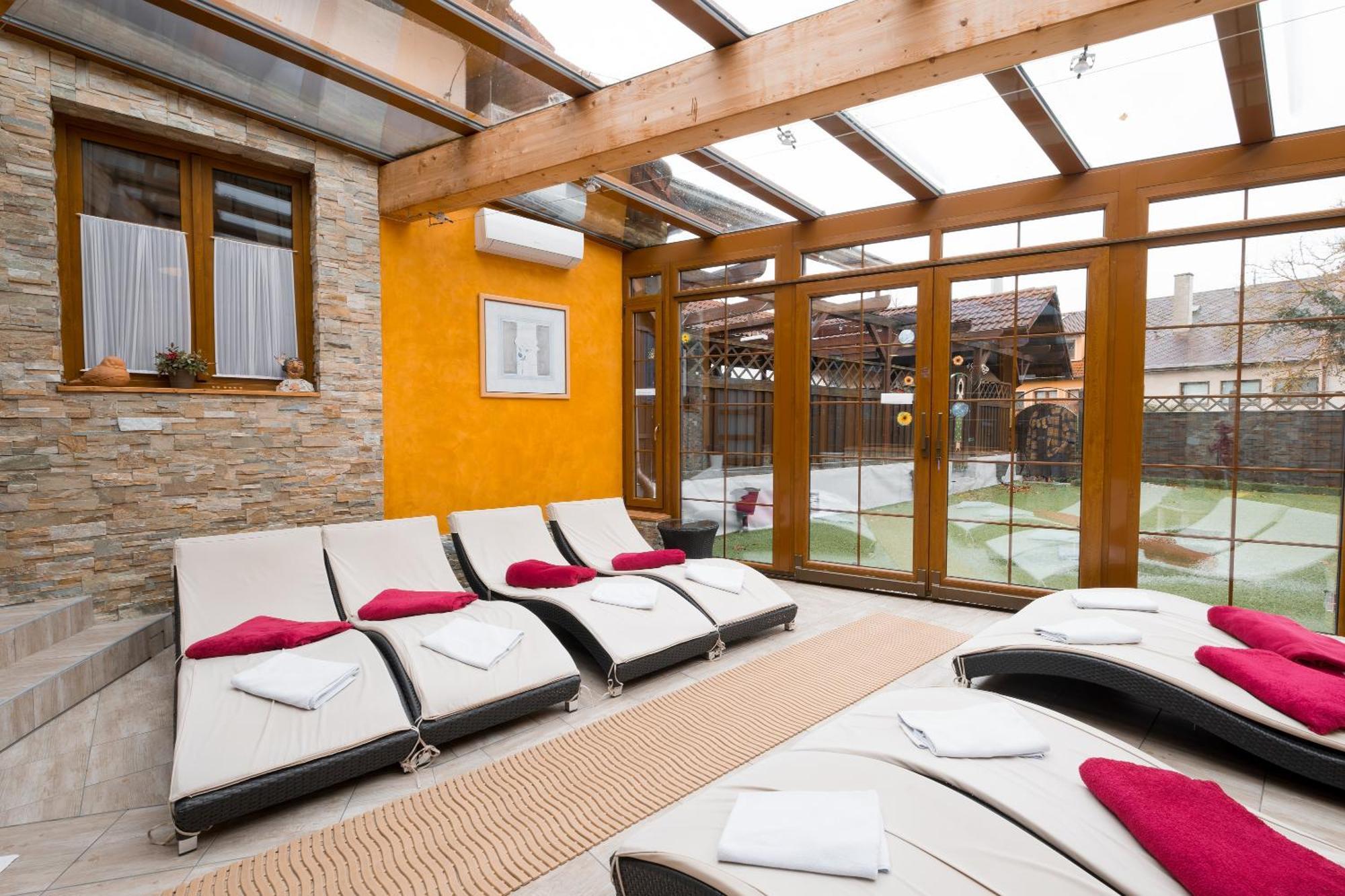 Maxant Hotel